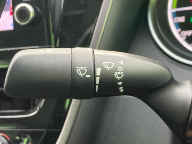 カムリ WSレザーパッケージ 新品タイヤ/保証書/ディスプレイオーディオ+ナビ9インチ/トヨタセーフティセンス/シートヒーター 前席/車線逸脱防止支援システム/シート フルレザー/パーキングアシスト バックガイド 革シート 禁煙車(16枚目)