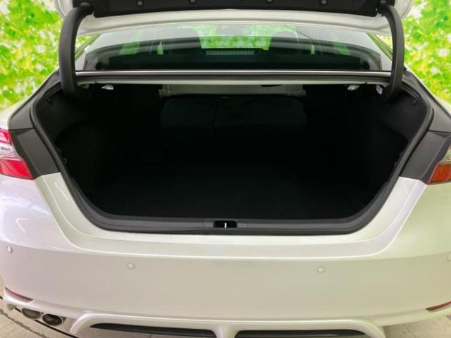 カムリ WSレザーパッケージ 新品タイヤ/保証書/ディスプレイオーディオ+ナビ9インチ/トヨタセーフティセンス/シートヒーター 前席/車線逸脱防止支援システム/シート フルレザー/パーキングアシスト バックガイド 革シート 禁煙車(19枚目)