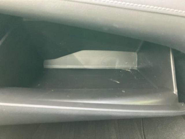 カムリ WSレザーパッケージ 新品タイヤ/保証書/ディスプレイオーディオ+ナビ9インチ/トヨタセーフティセンス/シートヒーター 前席/車線逸脱防止支援システム/シート フルレザー/パーキングアシスト バックガイド 革シート 禁煙車(24枚目)