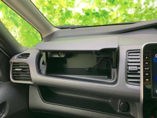 セレナ eパワーハイウェイスターV 保証書/純正 10インチ メモリーナビ/フリップダウンモニター 純正 11インチ/インテリジェントルームミラー/エマージェンシーブレーキ/ハンズフリー両側電動スライドドア/シートヒーター 前席 禁煙車(28枚目)