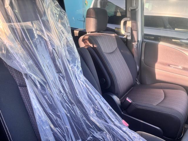 セレナ ハイウェイスター　Ｖセレ＋セーフティＩＩ　ＳＨＶ　純正ナビ　フリップダウンモニター（10枚目）