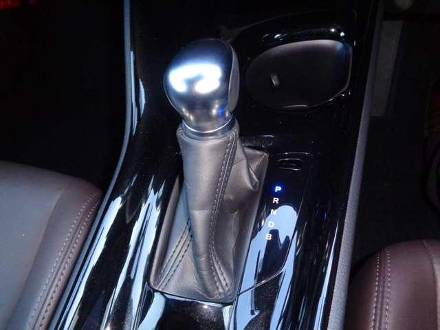 C-HR ハイブリッド 1.8 G ナビ バックカメラ シートヒーター ETC TSS アダクティブクルーズ シートヒータ アイドルストップ AHB 禁煙車両 LEDヘッド バックモニタ イモビライザー ナビ&TV ETC付 スマキー(16枚目)