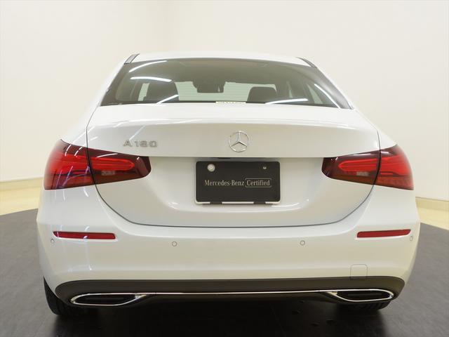 Ａクラスセダン Ａ１８０　セダン　ナビゲーションパッケージ　Ｂｌｕｅｔｏｏｔｈ接続　ＥＴＣ　ＬＥＤヘッドライト　ＴＶ　アイドリングストップ　クルーズコントロール　コネクテッド機能　シートヒーター　トランクスルー　ナビ　バックモニター（5枚目）