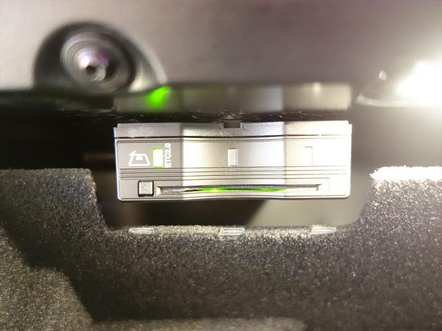 Gクラス G400 d AMGライン ラグジュアリーパッケージ アダプティブダンピングシステム Bluetooth接続 ETC LEDヘッドライト TV アイドリングストップ クルーズコントロール コネクテッド機能 サイドカメラ(16枚目)