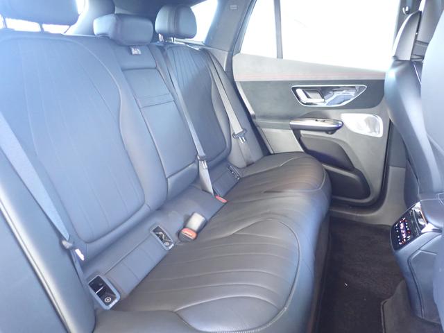 ＥＱＥ ＳＵＶ ＥＱＥ３５０　４マチック　ＳＵＶ　ローンチエディション　Ｂｌｕｅｔｏｏｔｈ接続　ＥＴＣ　ＬＥＤヘッドライト　ＴＶ　クルーズコントロール　コネクテッド機能　サイドカメラ　サンルーフ・ガラスルーフ　シートエアコン　シートヒーター　トランクスルー　ナビ（15枚目）