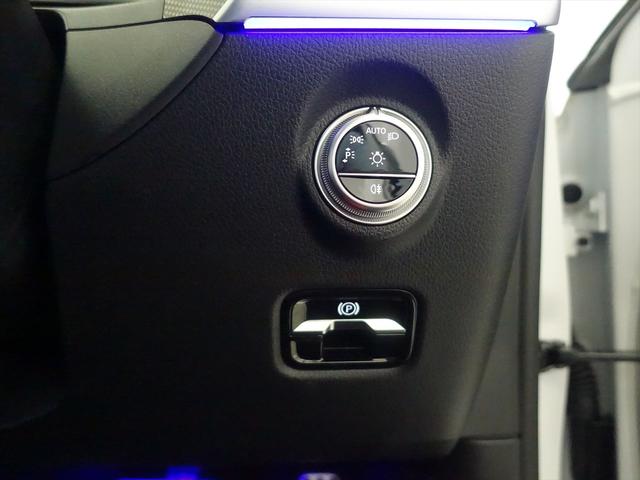 Ｃクラス Ｃ２００　アバンギャルド　ＡＭＧライン　レザーエクスクルーシブパッケージ　ベーシックパッケージ　Ｂｌｕｅｔｏｏｔｈ接続　ＥＴＣ　ＬＥＤヘッドライト　ＴＶ　アイドリングストップ　クルーズコントロール　コネクテッド機能　サイドカメラ（28枚目）