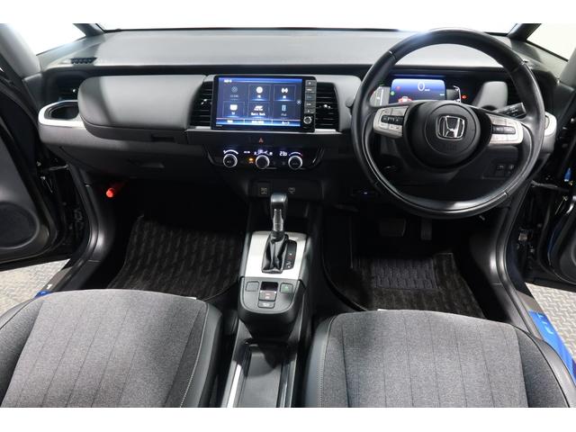 フィット ｅ：ＨＥＶホーム　認定中古車　運転支援　ドラレコ　Ｂカメラ　ＥＴＣ　スマキー　スマートキ　Ｃソナー　フルセグテレビ　サイドエアバック　ＵＳＢ　横滑り防止機能　バックモニター　パワステ　Ａストップ　Ｗエアバッグ　ＡＢＳ（12枚目）