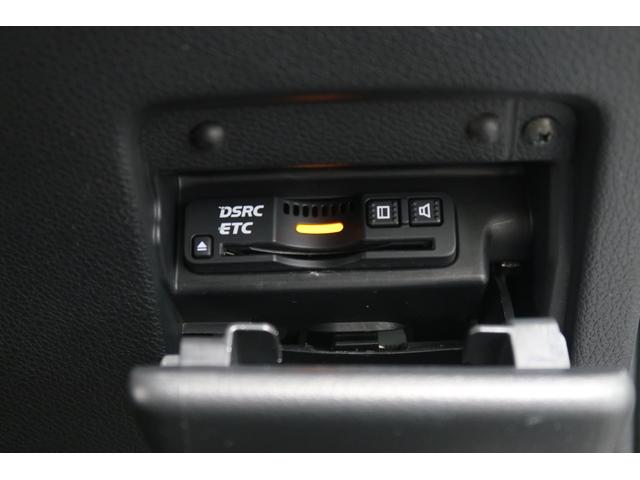 アコードハイブリッド ＬＸ　認定中古車　運転支援　ナビ　Ｂカメラ　ＥＴＣ　電動シート　サイドカーテンエアバック　ＬＥＤヘッド　ＵＳＢ　オートクルーズコントロール　アイドリングストップ　Ｒカメラ　クリアランスソナー　ＤＶＤ　禁煙（14枚目）