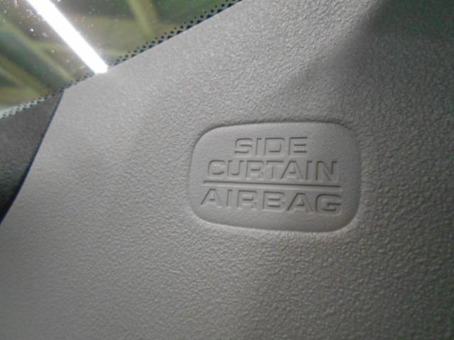 フィット e:HEVホーム ワンオーナー/衝突軽減ブレーキ/認定中古車/フルセグTV/メモリーナビ/サポカー/ETC/ドライブレコーダー/バックモニター/LEDライト/クルコン/スマートキー/横滑り防止装置/USB入力端子 禁煙(20枚目)