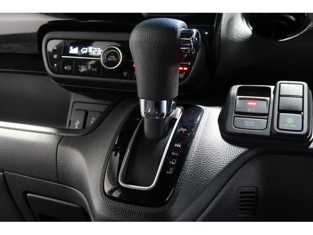 N-BOXカスタム L ワンオーナー 衝突軽減ブレーキ 認定中古車 フルセグTV メモリーナビ サポカー ETC ドライブレコーダー バックカメラ 左側電動スライドドア シートヒーター LEDライト 純正アルミ クルコン(12枚目)