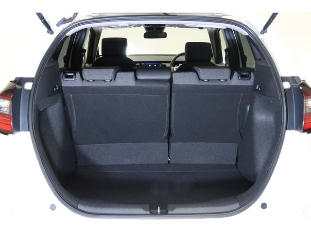 フィット ホーム 当社デモカー/認定中古車/2年保証付/禁煙車/運転支援/衝突軽減ブレーキ/レーンキープアシスト/障害物センサー/LEDヘッドライト/メモリーナビ/バックカメラ/USB接続/ミュージックプレーヤ―接続(25枚目)