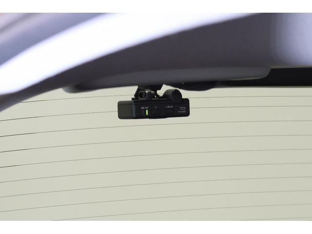 フィット ホーム　認定中古車／２年保証付／ワンオーナー／禁煙車／スマートキー／サポカー／運転支援／衝突軽減ブレーキ／障害物センサー／フルセグＴＶ／メモリーナビ／バックカメラ／前後ドライブレコーダー／ＬＥＤヘッドライト（23枚目）