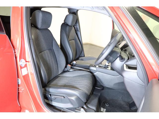 フィット ホーム　認定中古車／２年保証付／ワンオーナー／禁煙車／スマートキー／サポカー／運転支援／衝突軽減ブレーキ／障害物センサー／フルセグＴＶ／メモリーナビ／バックカメラ／前後ドライブレコーダー／ＬＥＤヘッドライト（24枚目）