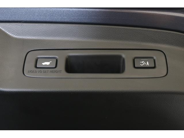 ヴェゼル ｅ：ＨＥＶＺ　認定中古車　２年保証付　ワンオーナー　禁煙車　純正ナビ　バックカメラ　ＥＴＣ　運転支援　盗難防止装置　フルセグテレビ　スマ－トキ－　アクティブクルーズ　パーキングセンサー　ワイヤレス充電　横滑り防止（23枚目）