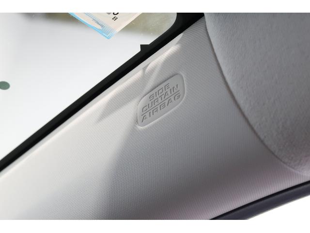 ヴェゼル ｅ：ＨＥＶＺ　認定中古車　２年保証付　ワンオーナー　禁煙車　純正ナビ　バックカメラ　ＥＴＣ　運転支援　盗難防止装置　フルセグテレビ　スマ－トキ－　アクティブクルーズ　パーキングセンサー　ワイヤレス充電　横滑り防止（26枚目）