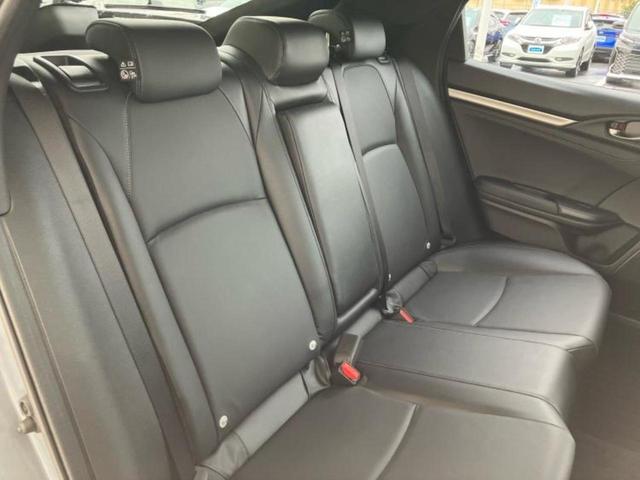 シビック ヒョウジュン サンルーフ/保証書/純正 SDナビ/ホンダセンシング/シートヒーター 前席/車線逸脱防止支援システム/シート 合皮/ドライブレコーダー 前後/ヘッドランプ LED/Bluetooth接続 バックカメラ(5枚目)