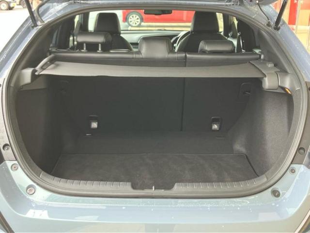 シビック ヒョウジュン サンルーフ/保証書/純正 SDナビ/ホンダセンシング/シートヒーター 前席/車線逸脱防止支援システム/シート 合皮/ドライブレコーダー 前後/ヘッドランプ LED/Bluetooth接続 バックカメラ(8枚目)