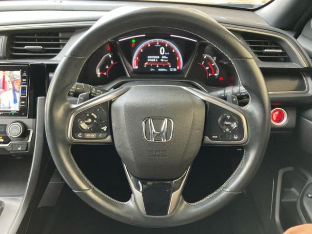 シビック ヒョウジュン サンルーフ/保証書/純正 SDナビ/ホンダセンシング/シートヒーター 前席/車線逸脱防止支援システム/シート 合皮/ドライブレコーダー 前後/ヘッドランプ LED/Bluetooth接続 バックカメラ(16枚目)