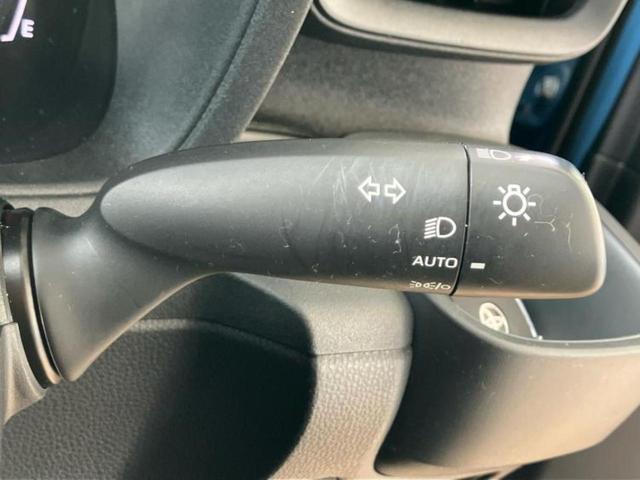 シエンタ ハイブリッドＺ　新品タイヤ／保証書／純正　１０．５インチ　メモリーナビ／トヨタセーフティセンス／両側電動スライドドア／パノラミックビューモニター／車線逸脱防止支援システム／パーキングアシスト　バックガイド　ＥＴＣ（16枚目）