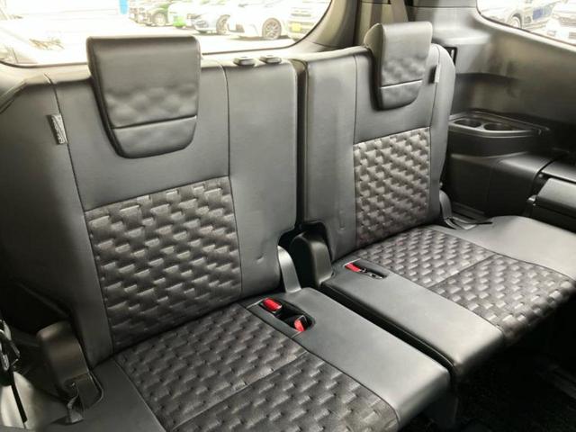 ヴォクシー S-Z 新品タイヤ/保証書/純正 SDナビ/フリップダウンモニター/デジタルインナーミラー/衝突安全装置/両側電動スライドドア/シートヒーター/車線逸脱防止支援システム/シート ハーフレザー バックカメラ(6枚目)