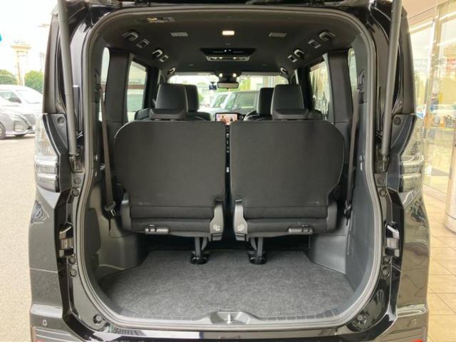 ヴォクシー S-Z 新品タイヤ/保証書/純正 SDナビ/フリップダウンモニター/デジタルインナーミラー/衝突安全装置/両側電動スライドドア/シートヒーター/車線逸脱防止支援システム/シート ハーフレザー バックカメラ(20枚目)