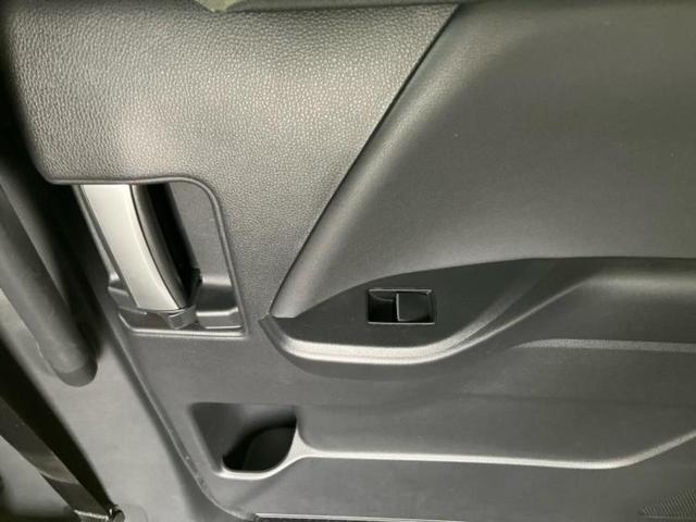 ヴォクシー S-Z 新品タイヤ/保証書/純正 SDナビ/フリップダウンモニター/デジタルインナーミラー/衝突安全装置/両側電動スライドドア/シートヒーター/車線逸脱防止支援システム/シート ハーフレザー バックカメラ(41枚目)