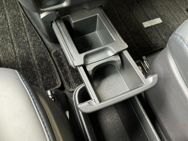 ヴォクシー S-Z 新品タイヤ/保証書/純正 SDナビ/フリップダウンモニター/デジタルインナーミラー/衝突安全装置/両側電動スライドドア/シートヒーター/車線逸脱防止支援システム/シート ハーフレザー バックカメラ(58枚目)