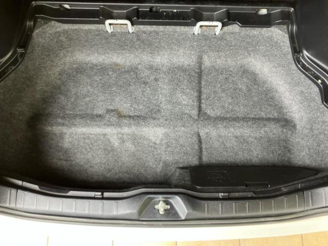 ヴォクシー ZS 保証書/純正 10インチ SDナビ/フリップダウンモニター 純正 12.1インチ/トヨタセーフティセンス/両側電動スライドドア/車線逸脱防止支援システム/パーキングアシスト バックガイド バックカメラ(27枚目)