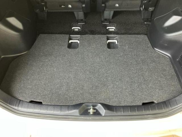 ヴォクシー ZS 保証書/純正 10インチ SDナビ/フリップダウンモニター 純正 12.1インチ/トヨタセーフティセンス/両側電動スライドドア/車線逸脱防止支援システム/パーキングアシスト バックガイド バックカメラ(28枚目)