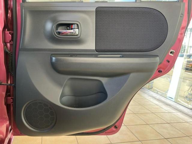 アルトラパン 10thアニバーサリーリミテッド 新品タイヤ/保証書/社外 SDナビ/シートヒーター/パーキングアシスト バックガイド/ETC/EBD付ABS/バックモニター/ワンセグTV/エアバッグ 運転席/エアバッグ 助手席 バックカメラ 記録簿(21枚目)