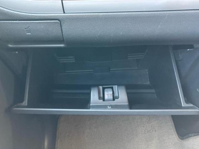 アルトラパン 10thアニバーサリーリミテッド 新品タイヤ/保証書/社外 SDナビ/シートヒーター/パーキングアシスト バックガイド/ETC/EBD付ABS/バックモニター/ワンセグTV/エアバッグ 運転席/エアバッグ 助手席 バックカメラ 記録簿(42枚目)