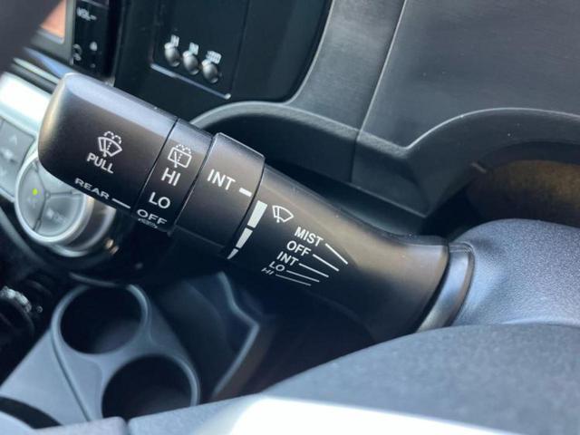 アクア S 保証書/純正 SDナビ/パーキングアシスト バックガイド/Bluetooth接続/EBD付ABS/横滑り防止装置/アイドリングストップ/バックモニター/ワンセグTV/エアバッグ 運転席 バックカメラ(18枚目)