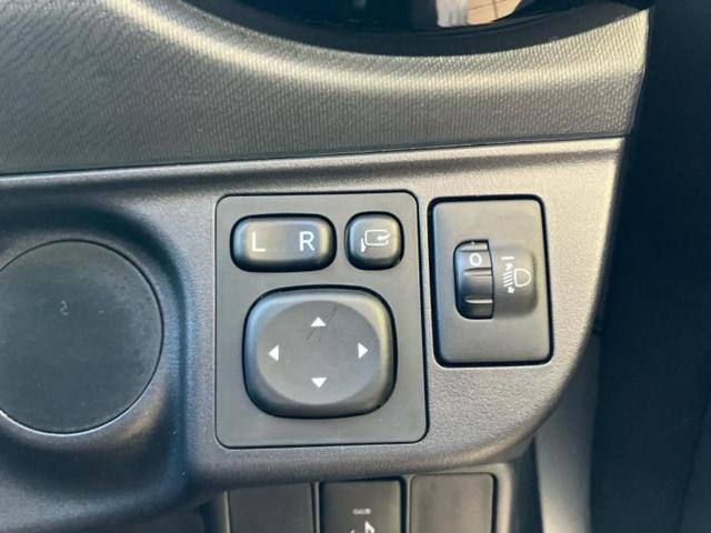 アクア S 保証書/純正 SDナビ/パーキングアシスト バックガイド/Bluetooth接続/EBD付ABS/横滑り防止装置/アイドリングストップ/バックモニター/ワンセグTV/エアバッグ 運転席 バックカメラ(31枚目)