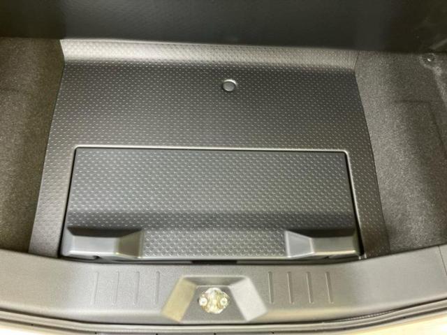 ルーミー カスタムＧ－Ｔ　保証書／純正　９インチ　メモリーナビ／衝突安全装置／両側電動スライドドア／シートヒーター　前席／パノラミックビューモニター／車線逸脱防止支援システム／ドライブレコーダー　前後／ヘッドランプ　ＬＥＤ（26枚目）