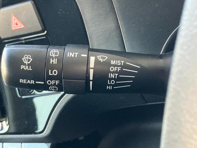 アクア Ｇブラックソフトレザーセレクション　保証書／純正　ＳＤナビ／Ｂｌｕｅｔｏｏｔｈ接続／ＥＴＣ／ＥＢＤ付ＡＢＳ／横滑り防止装置／アイドリングストップ／バックモニター／フルセグＴＶ／エアバッグ　運転席／エアバッグ　助手席／パワーウインドウ（17枚目）