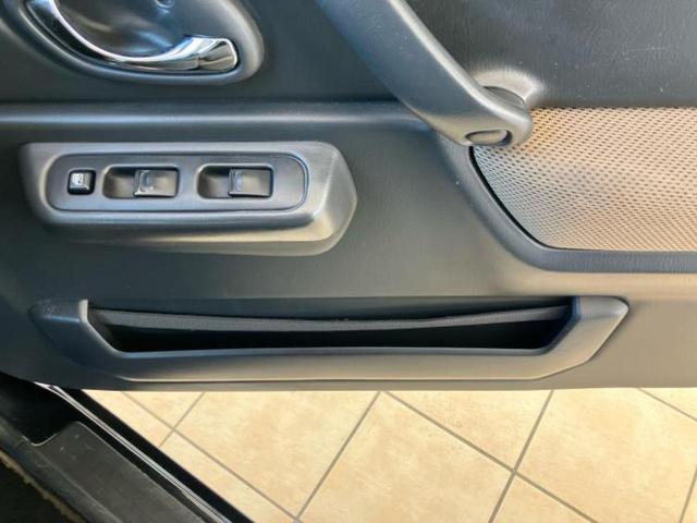 ジムニー 4WDランドベンチャー 新品タイヤ/社外 SDナビ/シート 合皮/ETC/ABS/フルセグTV/禁煙車/エアバッグ 運転席/エアバッグ 助手席/アルミホイール 純正 16インチ/パワーウインドウ/キーレスエントリー 4WD(29枚目)