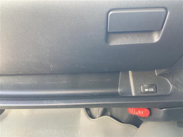 ハイエースバン SロングDX GLパッケージ キーレス 社外アルミ 社外SDナビ フルセグ バックカメラ ETC 電動格納ミラー パワーウィンドウ DVD Bluetoothオーディオ スライドドア リアクーラー AC100V フォグ ETC(17枚目)