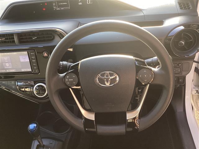 アクア S 純正SDナビ ワンセグ バックカメラ ステアリングスイッチ スマートキー LEDヘッド AHB PCS LDA プッシュスタート ドライブレコーダー Bluetoothオーディオ オートエアコン(6枚目)