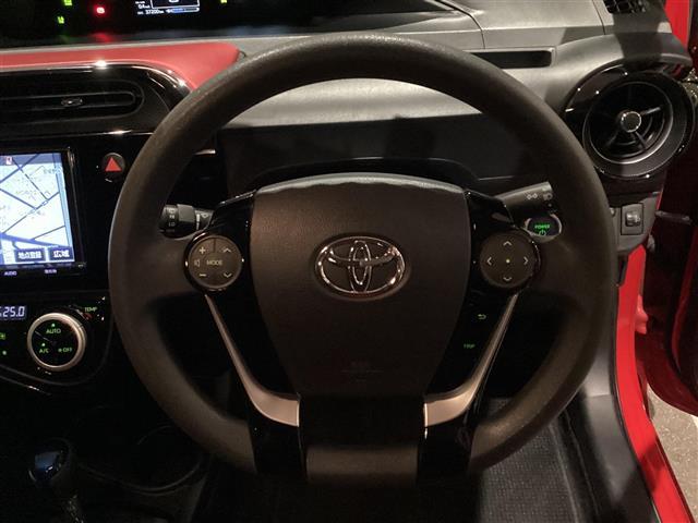 アクア Ｓ　スマートキー　プッシュスタート　純正ＳＤナビ　フルセグ　バックカメラ　フルセグ　シートヒーター　ドライブレコーダー　オートライト　ＡＨＢ　ＬＤＡ　ＰＣＳ　ビルトインＥＴＣ　Ｂｌｕｅｔｏｏｔｈ　アルミ（6枚目）