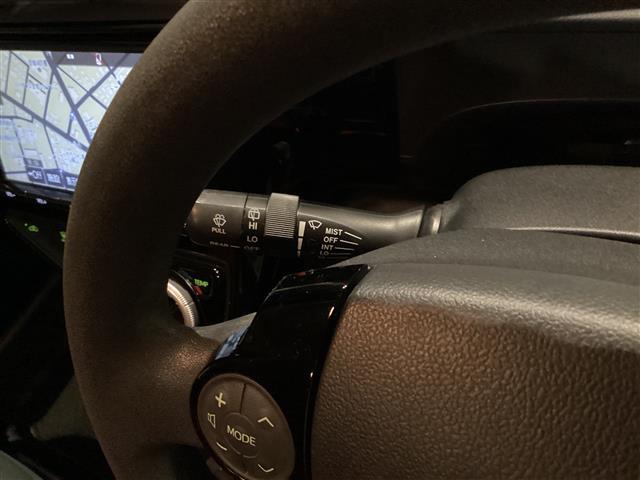 アクア Ｓ　スマートキー　プッシュスタート　純正ＳＤナビ　フルセグ　バックカメラ　フルセグ　シートヒーター　ドライブレコーダー　オートライト　ＡＨＢ　ＬＤＡ　ＰＣＳ　ビルトインＥＴＣ　Ｂｌｕｅｔｏｏｔｈ　アルミ（7枚目）