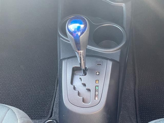 アクア Ｓ　スマートキー　プッシュスタート　純正ＳＤナビ　フルセグ　バックカメラ　フルセグ　シートヒーター　ドライブレコーダー　オートライト　ＡＨＢ　ＬＤＡ　ＰＣＳ　ビルトインＥＴＣ　Ｂｌｕｅｔｏｏｔｈ　アルミ（16枚目）