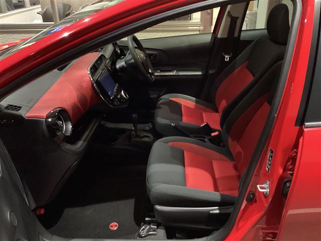 アクア Ｓ　スマートキー　プッシュスタート　純正ＳＤナビ　フルセグ　バックカメラ　フルセグ　シートヒーター　ドライブレコーダー　オートライト　ＡＨＢ　ＬＤＡ　ＰＣＳ　ビルトインＥＴＣ　Ｂｌｕｅｔｏｏｔｈ　アルミ（18枚目）