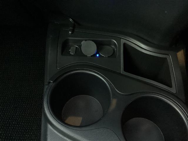 アクア S スマートキー プッシュスタート LEDヘッド ETC シートヒーター フロントドライブレコーダー ステアリングスイッチ バックカメラ 純正SDナビ フルセグ オートライト 社外15インチアルミ イモビ(17枚目)