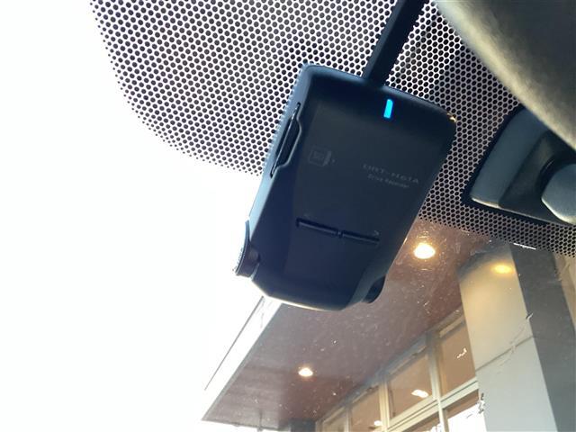 アクア S スマートキー プッシュスタート LEDヘッド ETC シートヒーター フロントドライブレコーダー ステアリングスイッチ バックカメラ 純正SDナビ フルセグ オートライト 社外15インチアルミ イモビ(18枚目)