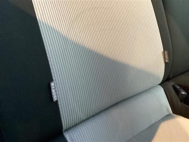 アクア S スマートキー プッシュスタート LEDヘッド ETC シートヒーター フロントドライブレコーダー ステアリングスイッチ バックカメラ 純正SDナビ フルセグ オートライト 社外15インチアルミ イモビ(25枚目)