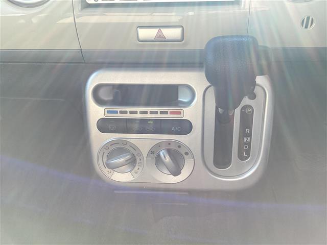 アルトラパン Ｘ　ユーザー買取　スマートキー　アイドリングストップ　電動格納ミラー　社外ＳＤＤナビ　ワンセグ　ヘッドライトレベライザー　純正アルミ　フロアマット　ツートンカラー　シートリフター　ＩＳＯＦＩＸ　ＤＶＤ視聴（18枚目）