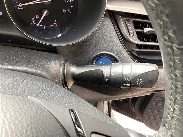 C-HR G モード ネロ 純正SDナビ フルセグ バックカメラ ビルトインETC ハーフレザー パワーシート シートヒーター レーダークルーズコントロール ICS AHB LDA ステアリングスイッチ LEDヘッド BSM(11枚目)