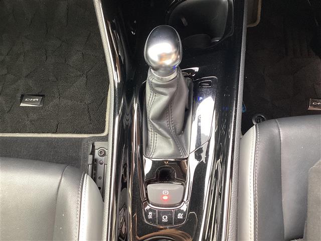 C-HR G モード ネロ 純正SDナビ フルセグ バックカメラ ビルトインETC ハーフレザー パワーシート シートヒーター レーダークルーズコントロール ICS AHB LDA ステアリングスイッチ LEDヘッド BSM(20枚目)