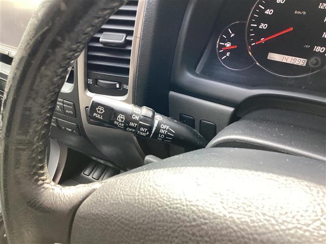 ランドクルーザープラド TXリミテッド ☆写真追加UP☆ ワンオーナー 革シート 社外HDDナビ フルセグ ルーフレール ETC バックカメラ 純正アルミ キーレス オートライト 4WD ワンオーナー 寒冷地仕様 革シート Bモニター(4枚目)