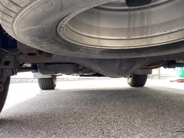 ランドクルーザープラド TXリミテッド ☆写真追加UP☆ ワンオーナー 革シート 社外HDDナビ フルセグ ルーフレール ETC バックカメラ 純正アルミ キーレス オートライト 4WD ワンオーナー 寒冷地仕様 革シート Bモニター(20枚目)